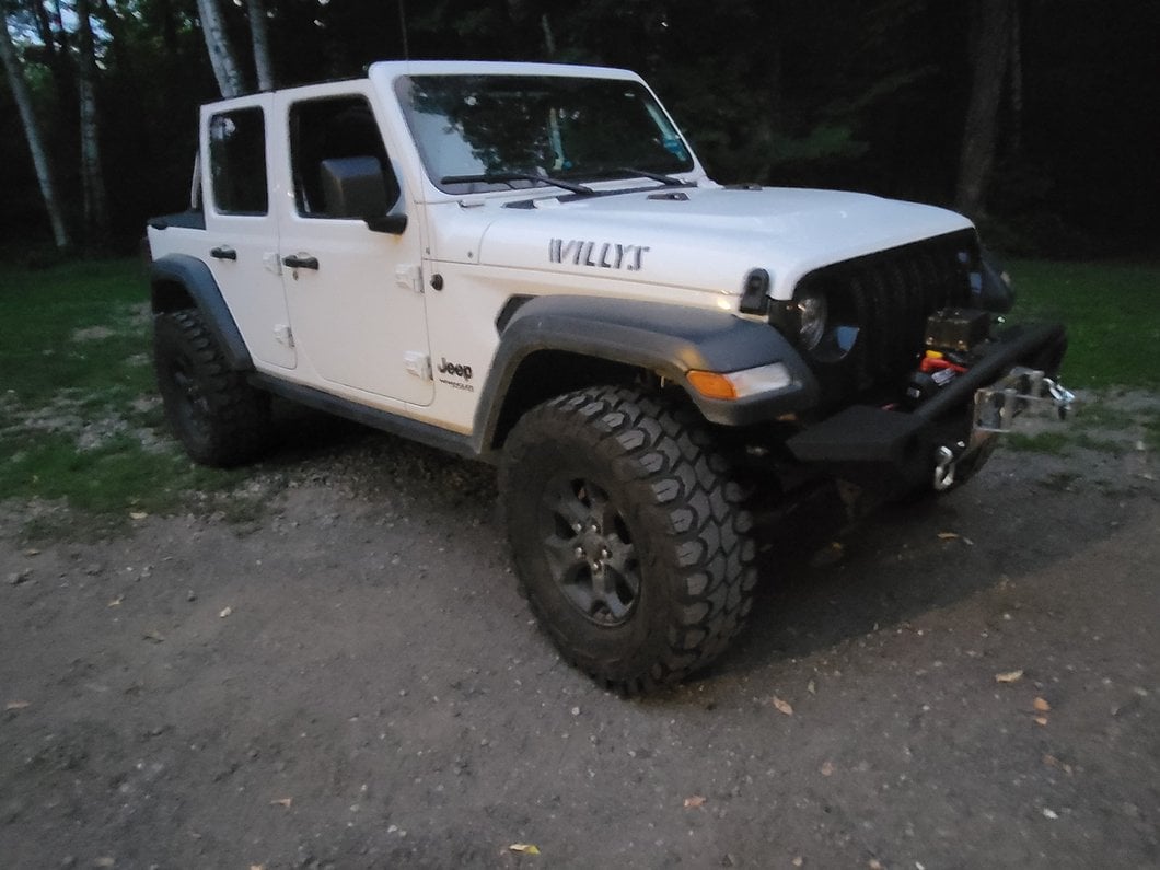 Barricade Trail Force HD Front Bumper with 9,500 lb. Winch (18-25 Jeep Wrangler JL)