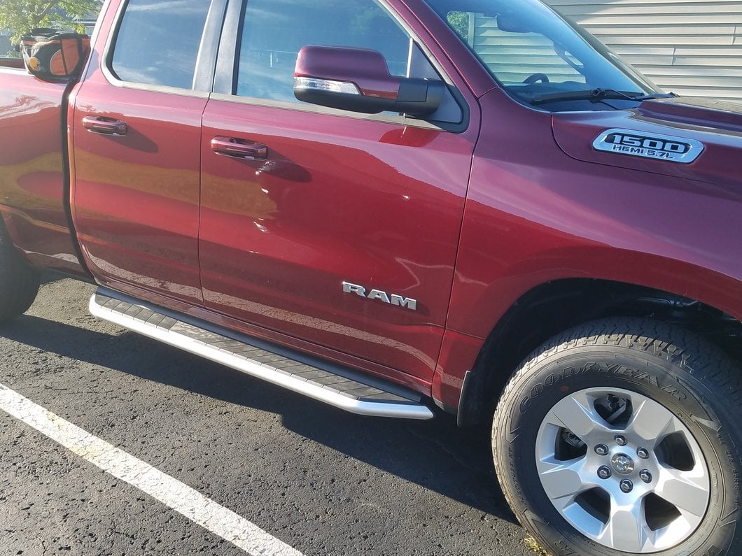 Barricade Pioneer Aluminum Running Boards (19-25 RAM 1500 Quad Cab)