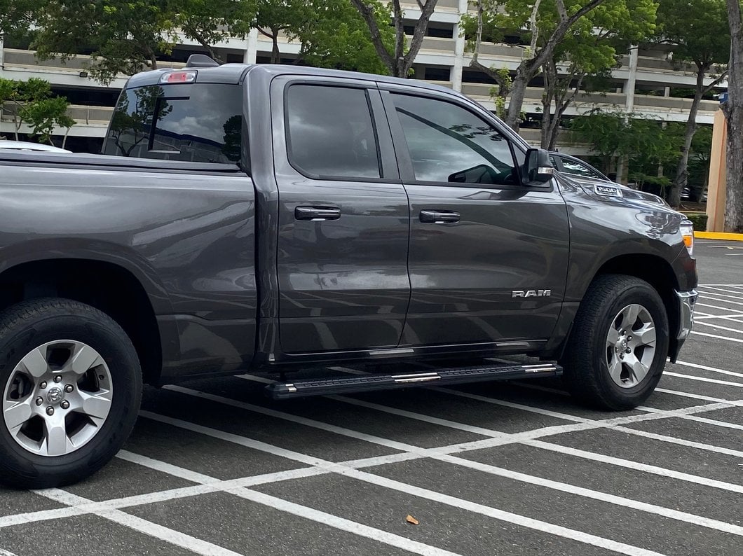 Barricade Saber 5-Inch Aluminum Side Step Bars; Stainless Cover Plates (19-25 RAM 1500 Quad Cab)