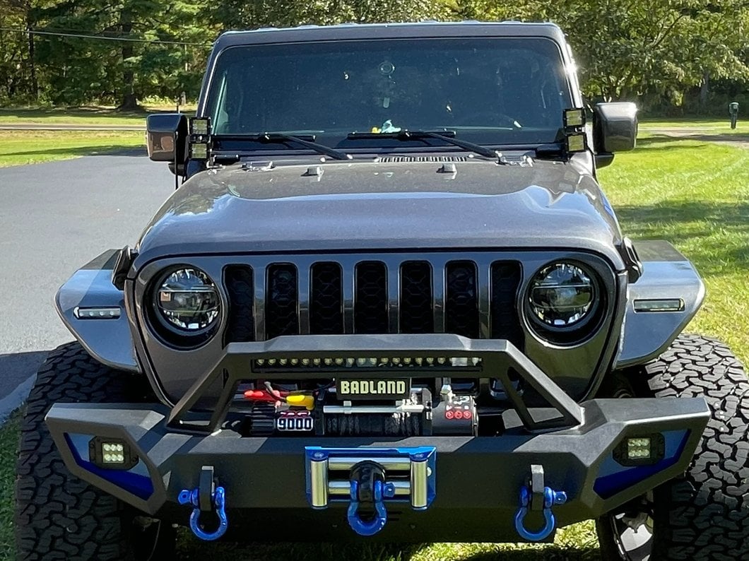 Barricade Tubular Fender Flares with LED DRL and Marker Lights; Front (20-25 Jeep Gladiator JT)
