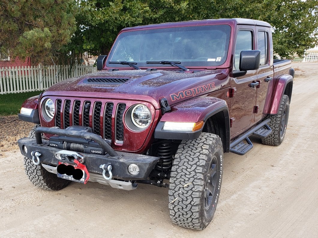 Barricade Trekker Front Bumper (20-25 Jeep Gladiator JT)