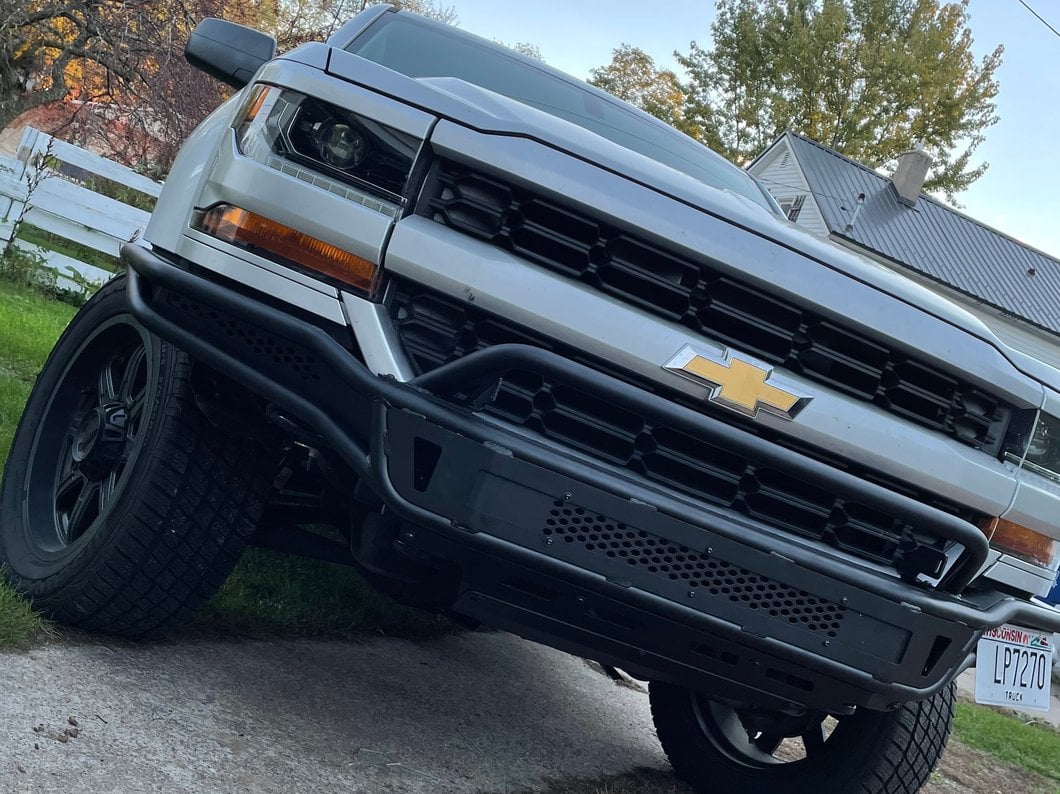 Barricade Pre-Runner Front Bumper with Skid Plate (16-18 Silverado 1500)