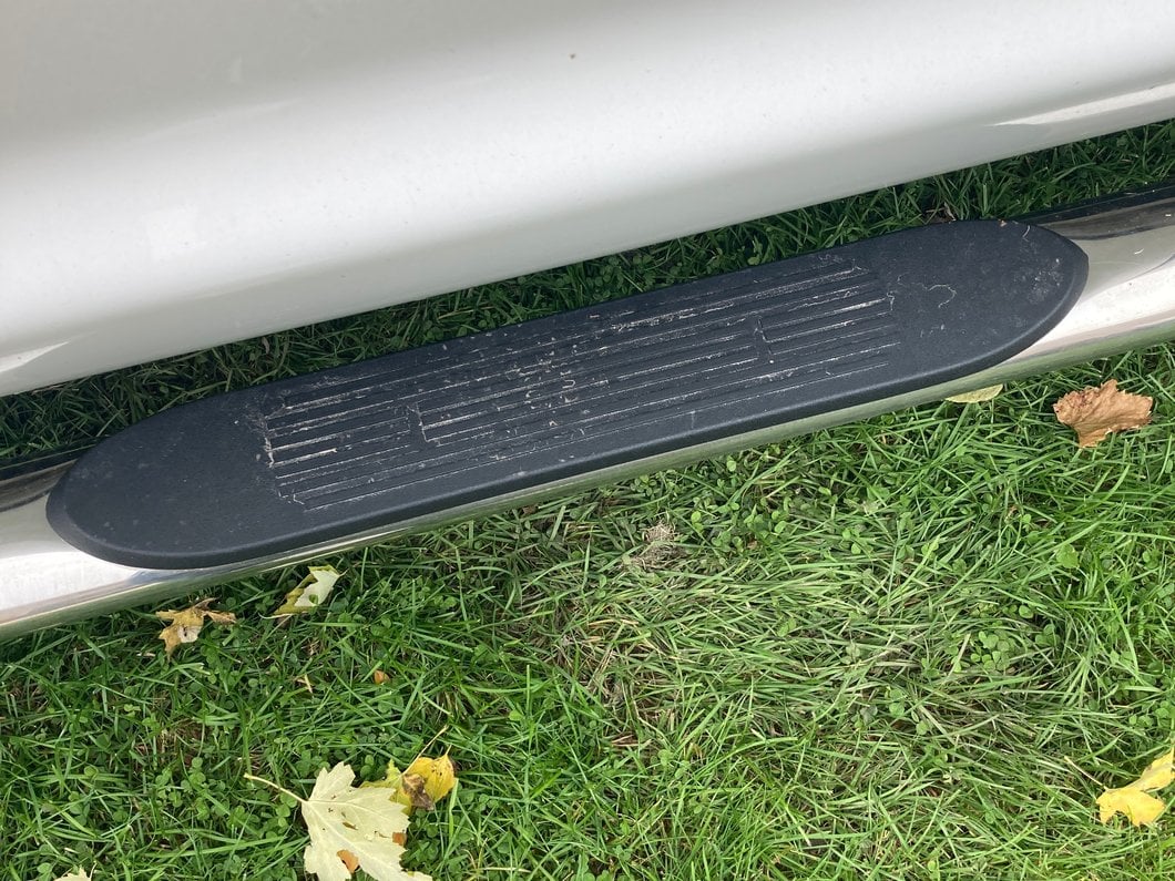 Barricade Replacement Step Pad for Barricade 4-Inch Tubular Oval Bent End Side Step Bars Only; 24.50-Inch x 4-Inch