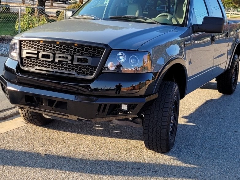 Barricade Extreme HD Front Bumper with LED Fog Lights (04-08 F-150)