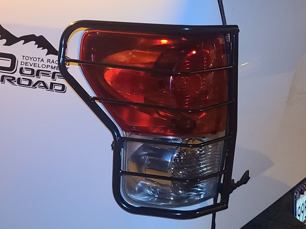 Barricade Tail Light Guards; Black (07-13 Tundra)