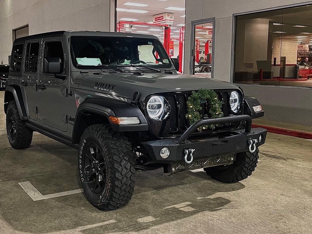 Barricade Trekker Front Bumper (18-25 Jeep Wrangler JL)