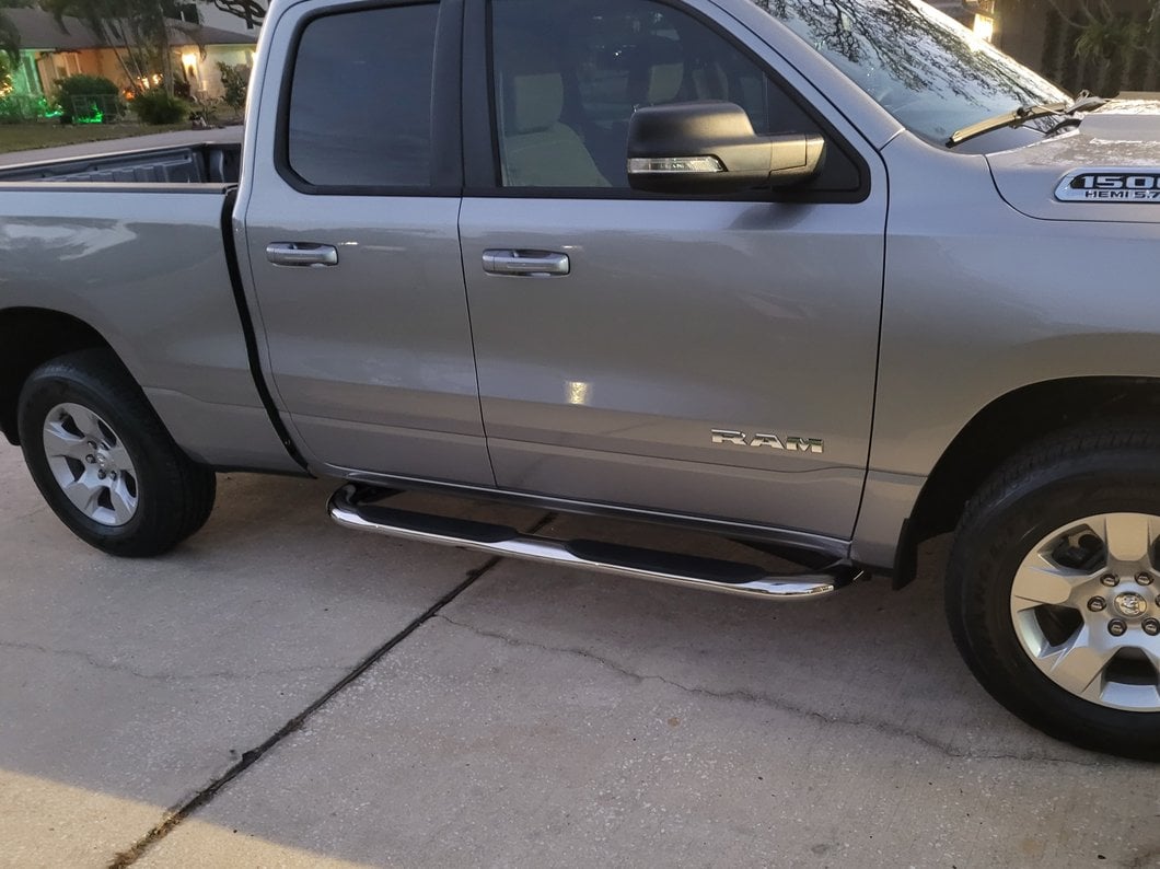 Barricade 4-Inch Oval Bent End Side Step Bars; Stainless Steel (19-25 RAM 1500 Quad Cab)