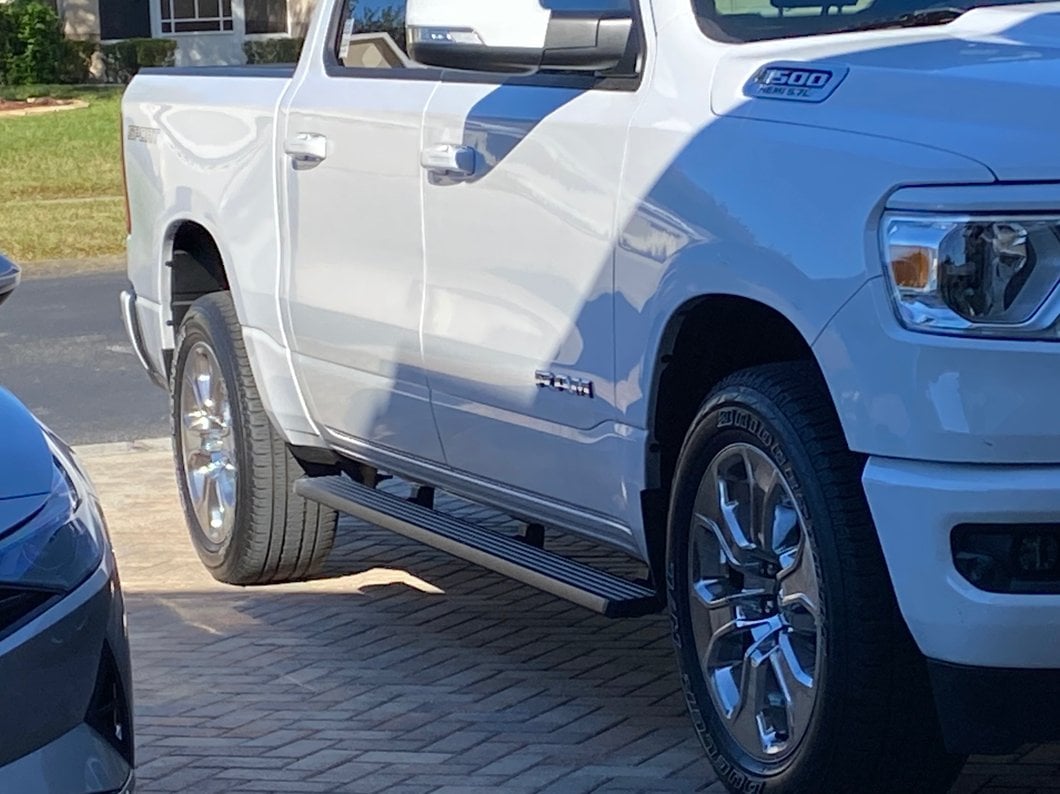 Barricade I4 Running Boards; Black (19-25 RAM 1500 Crew Cab)