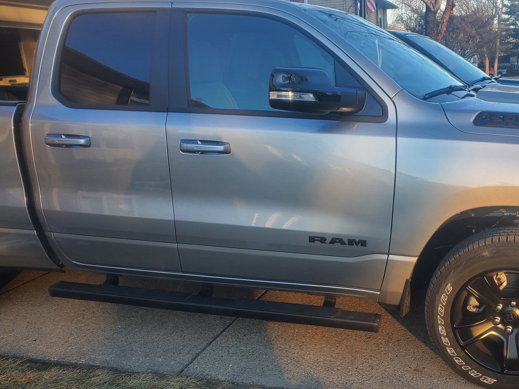Barricade T4 Side Step Bars; Black (19-25 RAM 1500 Quad Cab)