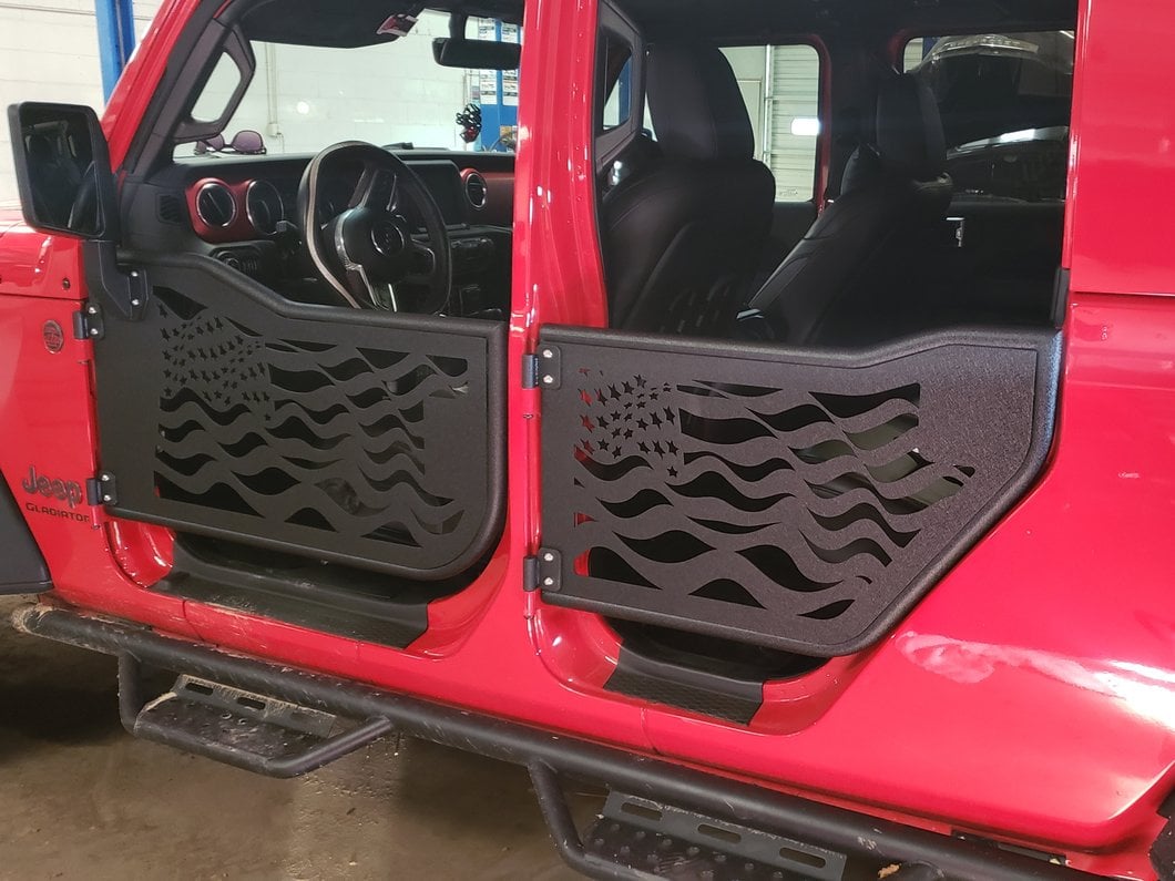 Barricade US Flag Tubular Doors With Mirrors (20-25 Jeep Gladiator JT)