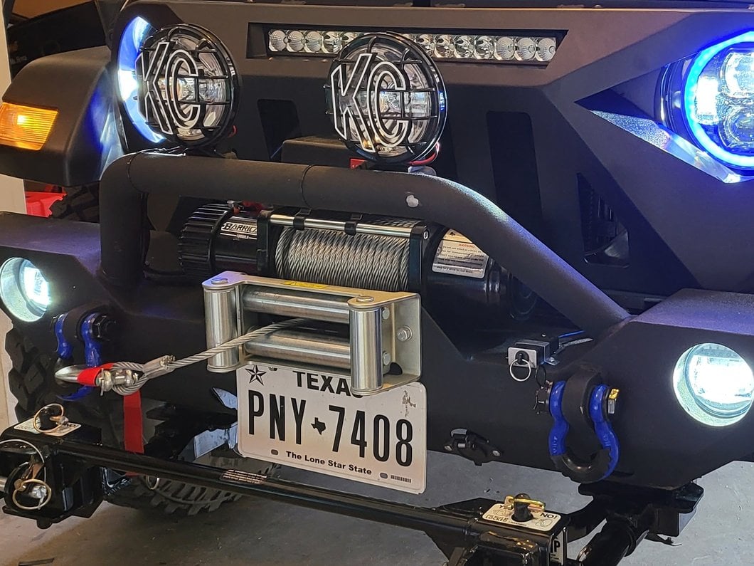 Barricade 10,000 lb. Winch with Wireless Control (Universal; Some Adaptation May Be Required)