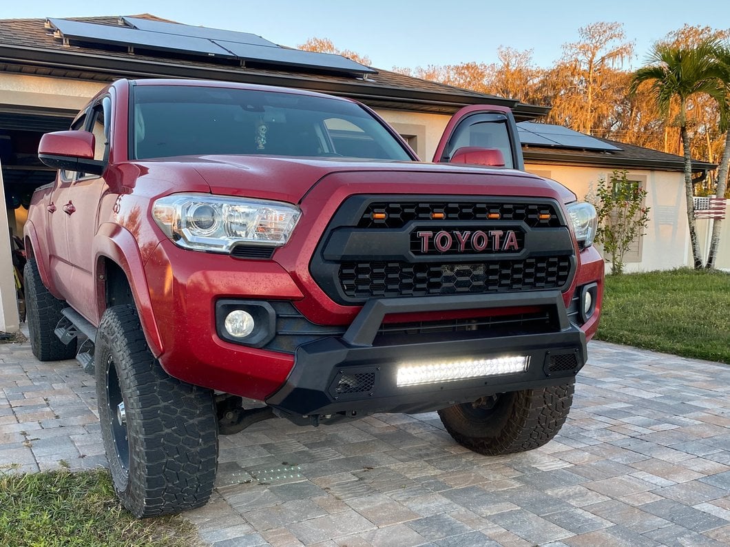 Barricade HD Stubby Front Bumper with 20-Inch Double Row LED Light Bar (16-23 Tacoma)