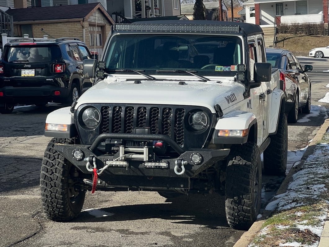 Barricade Trail Force HD Front Bumper with LED Lights (20-25 Jeep Gladiator JT)