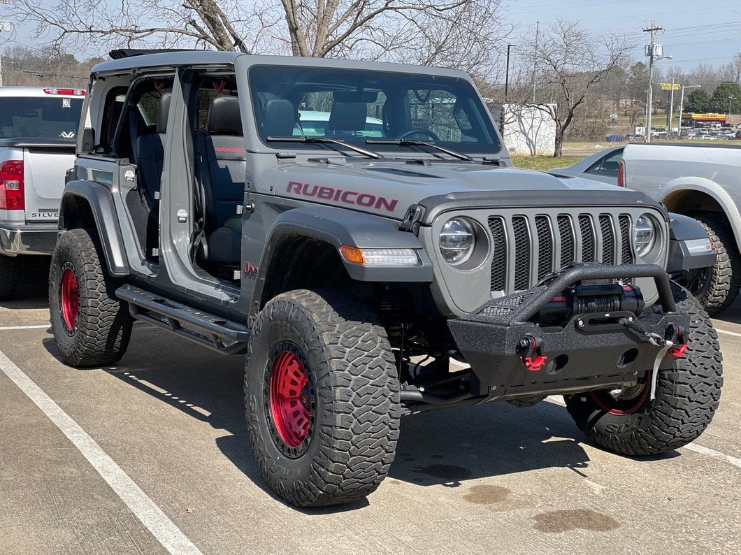 Barricade Battalion Stubby Front Bumper (18-25 Jeep Wrangler JL)