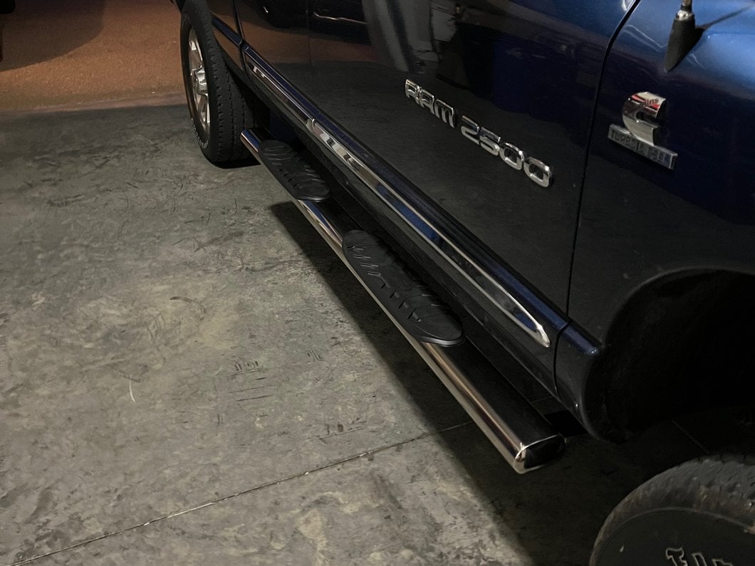 Barricade 5-Inch Oval Straight End Side Step Bars; Stainless Steel (03-09 RAM 2500 Quad Cab)