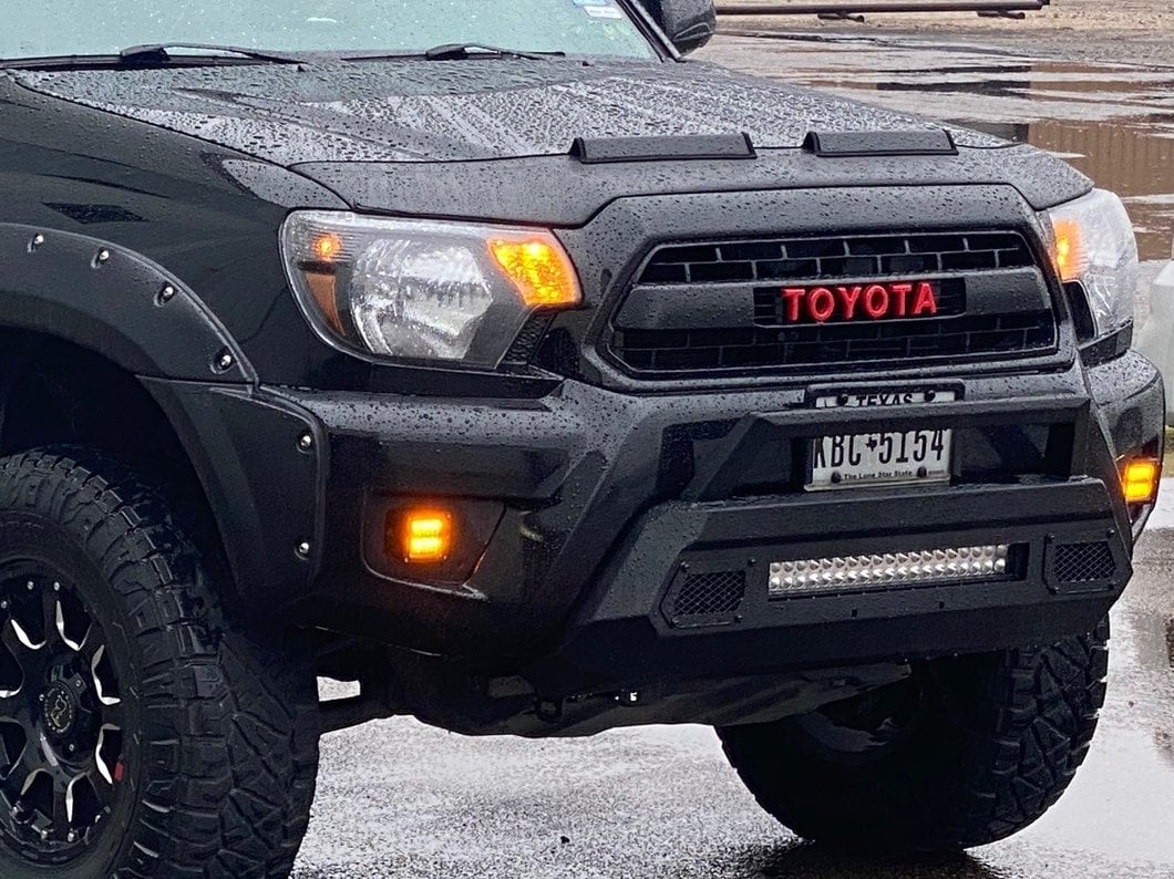 Barricade HD Stubby Front Bumper with 20-Inch Double Row LED Light Bar (12-15 Tacoma)
