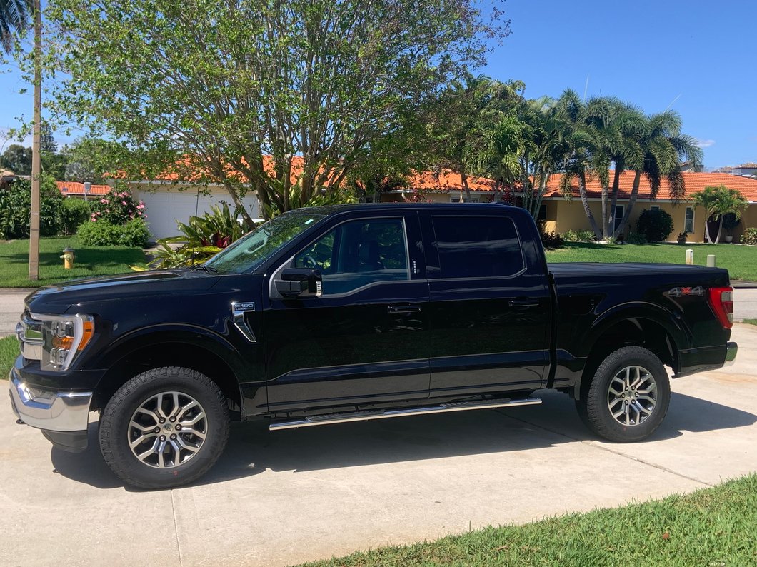 Barricade 4-Inch Flat Oval Running Boards; Stainless Steel (15-25 F-150 SuperCrew)