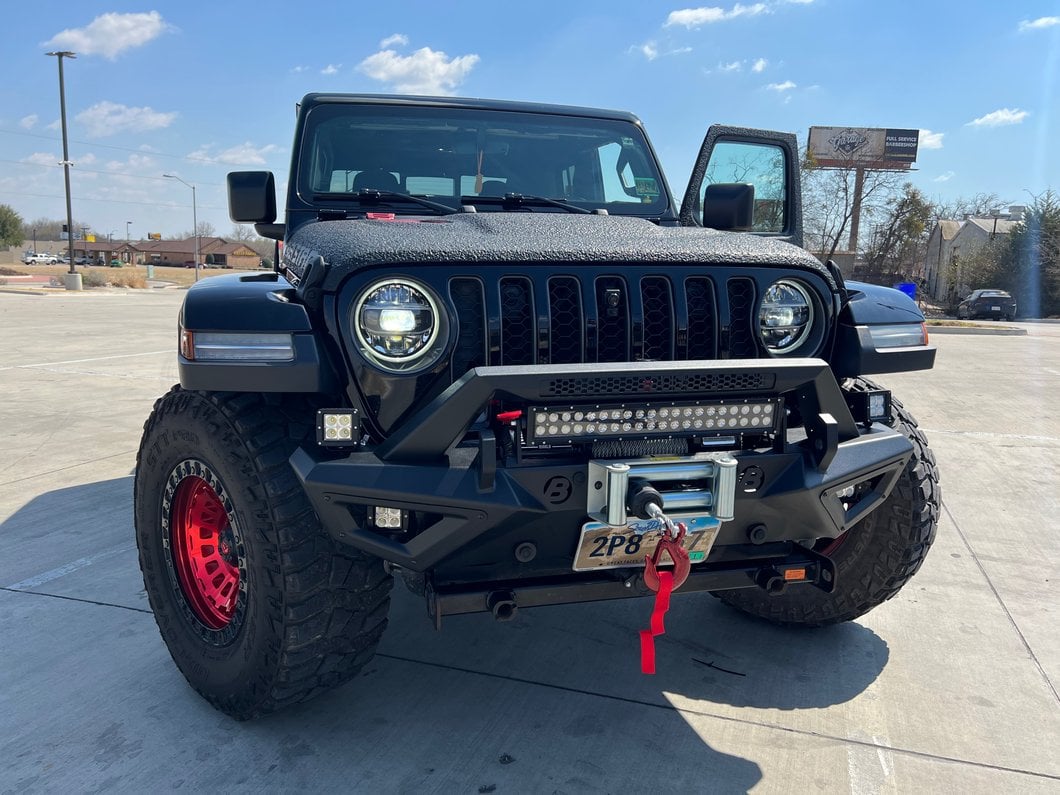 Barricade 9,500 lb. Winch with Wireless Control (Universal; Some Adaptation May Be Required)