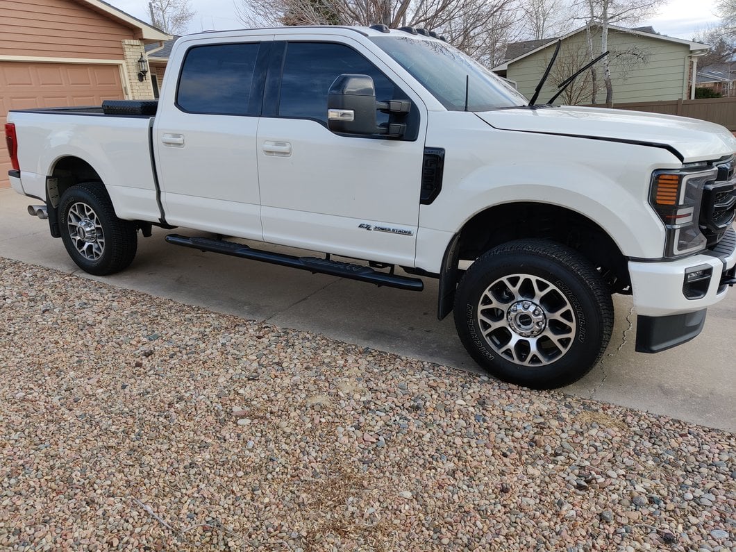 Barricade 5-Inch Oval 60 Degree Bent End Side Step Bars; Black (17-25 F-250 Super Duty SuperCrew)
