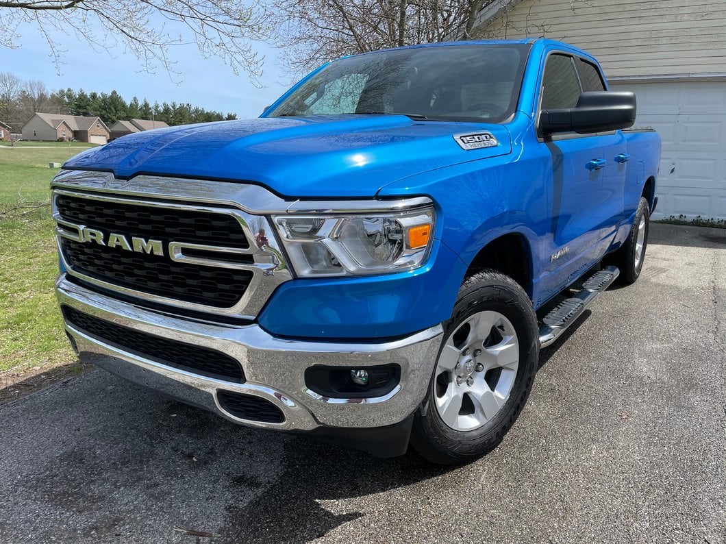 Barricade 5-Inch Oval Bent End Side Step Bars; Stainless Steel (19-25 RAM 1500 Quad Cab)