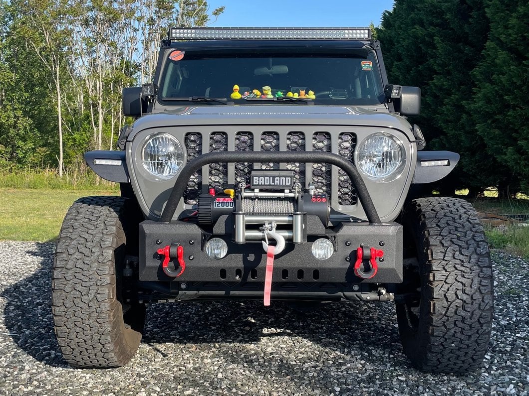 Barricade HD Flat Fender Flares with LED DRL and Turn Signal; Front (20-25 Jeep Gladiator JT)