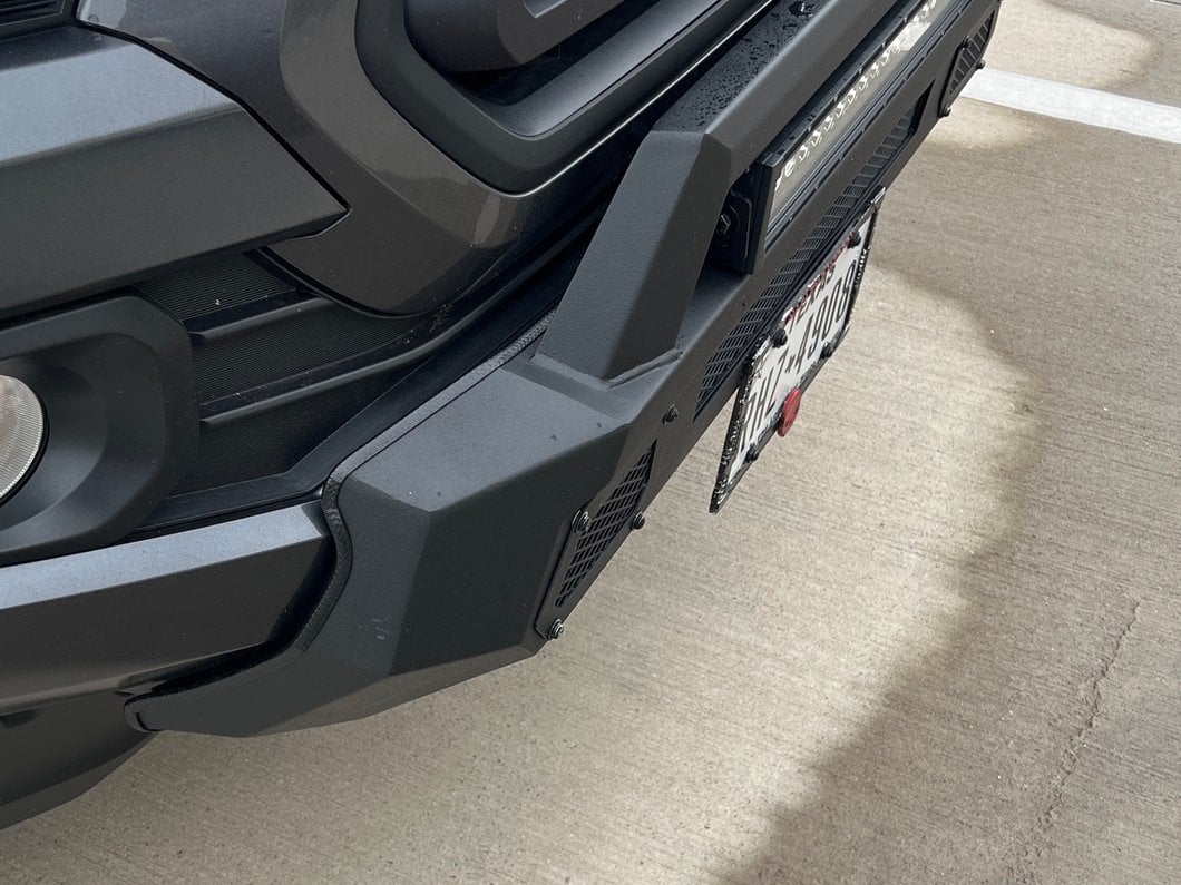 Barricade HD Stubby Front Bumper with 20-Inch Double Row LED Light Bar (16-23 Tacoma)
