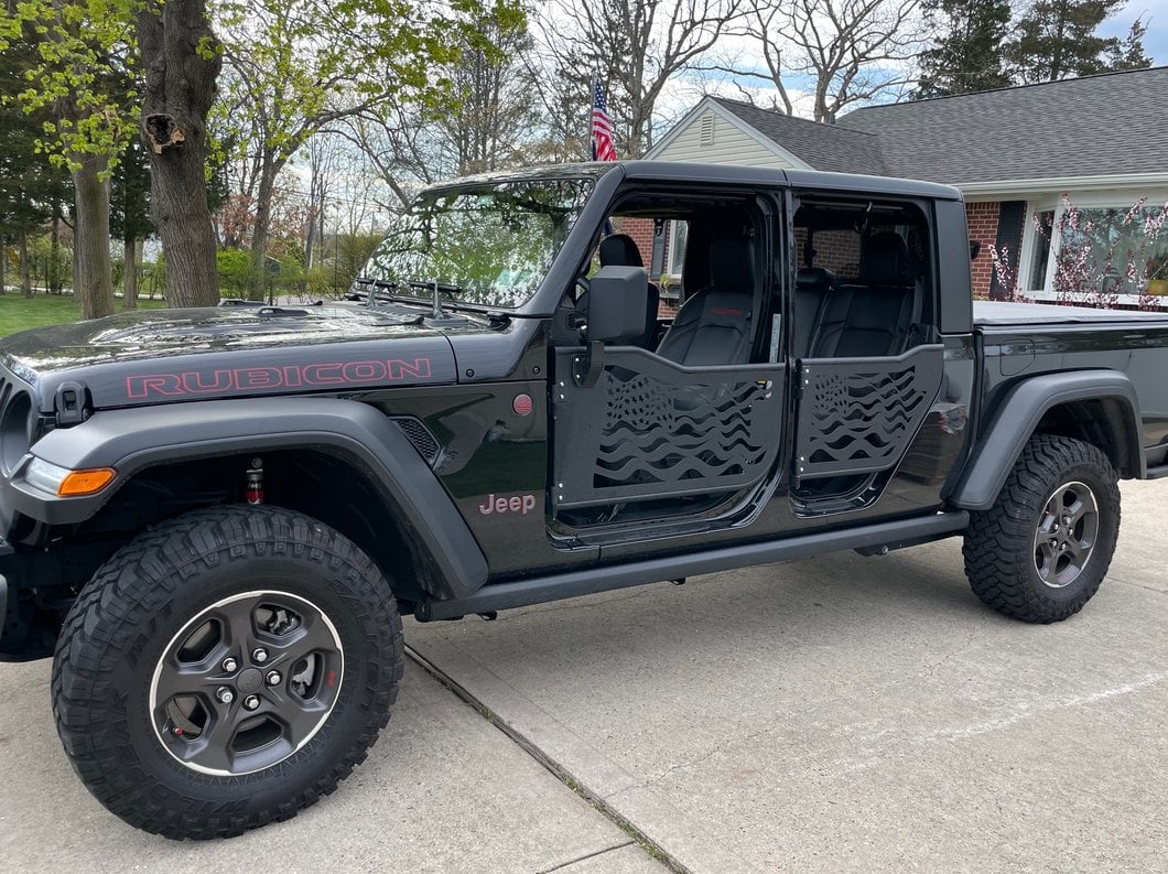 Barricade US Flag Tubular Doors With Mirrors (20-25 Jeep Gladiator JT)