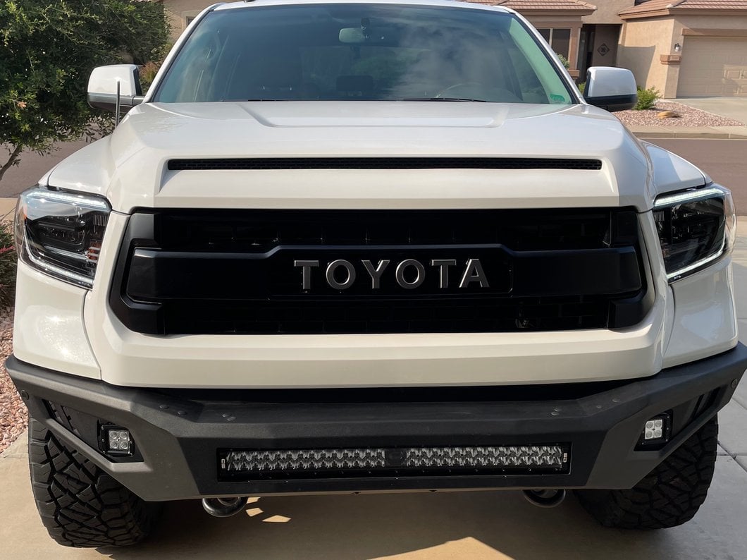 Barricade HD2 Front Bumper with LED Fog Lights; Textured Black (14-21 Tundra)