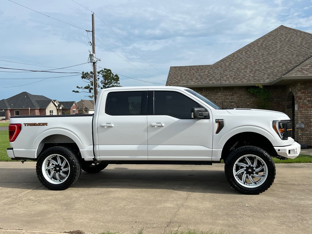 Barricade Extreme HD Front Bumper with LED Fog Lights, Spot Lights and 20-Inch LED Light Bar (21-23 F-150, Excluding PowerStroke & Raptor)