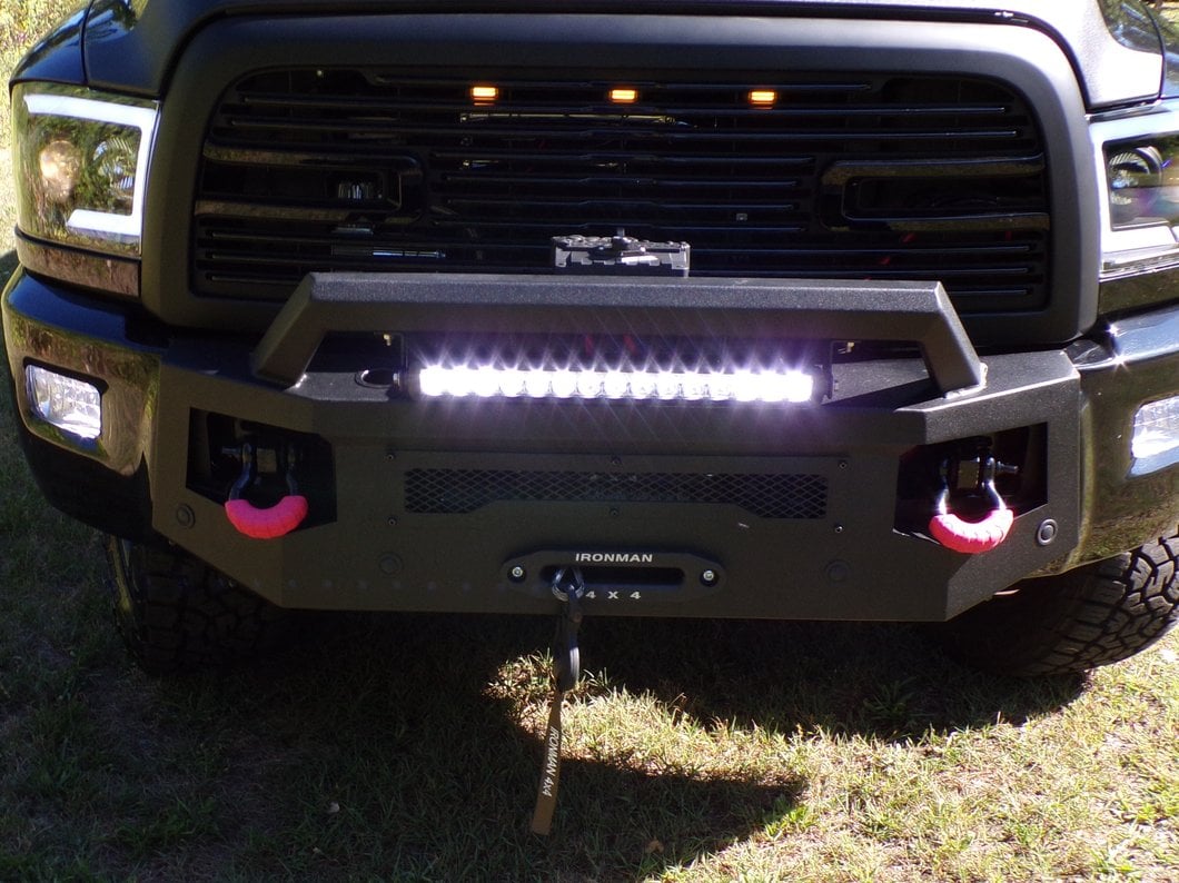 Barricade HD Stubby Front Bumper with Winch Mount and 20-Inch Single Row LED Light Bar (13-18 RAM 2500)