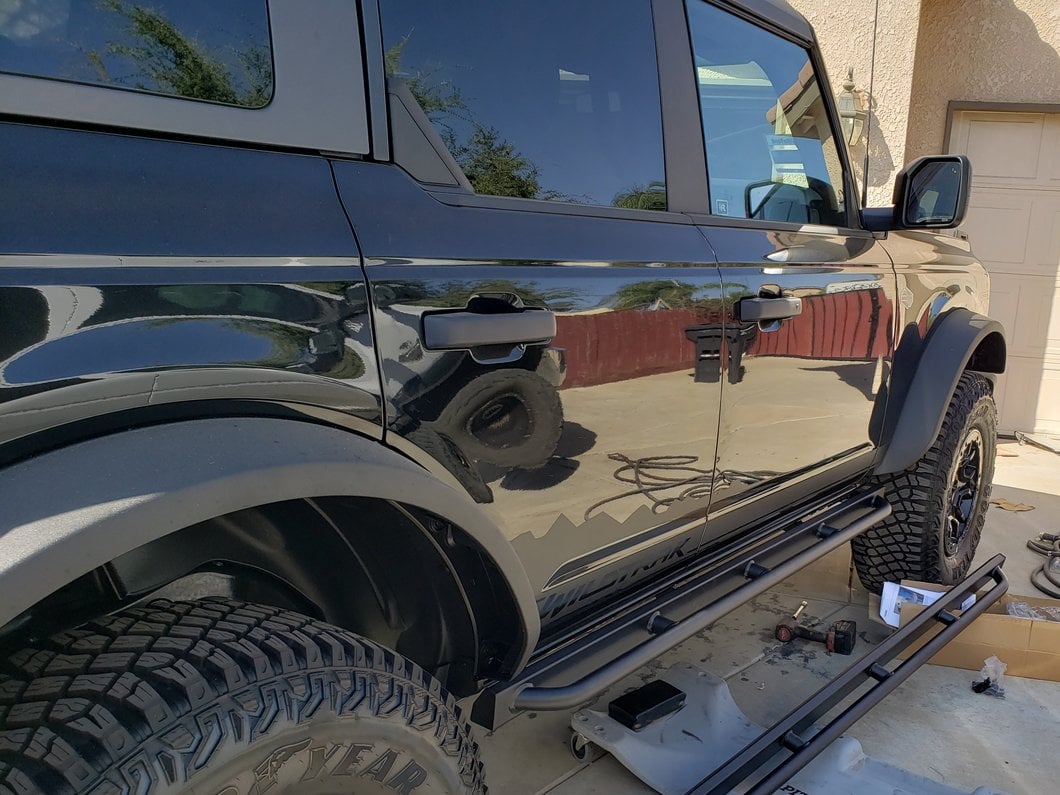 Barricade Rocker Guards with Steps (21-25 Bronco 4-Door)
