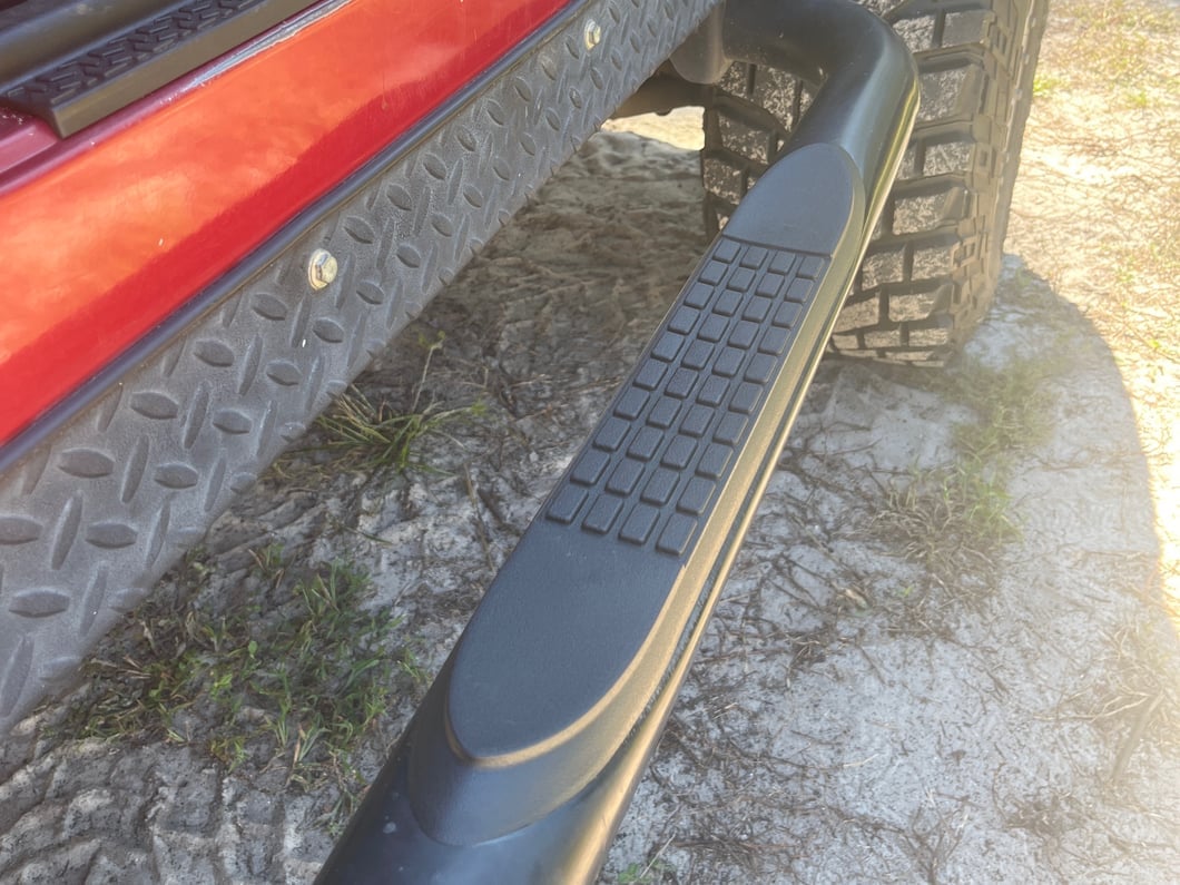 Barricade Replacement Step Pad for Barricade 3-Inch Tubular Side Step Bars Only; 21.30-Inch x 3.10-Inch