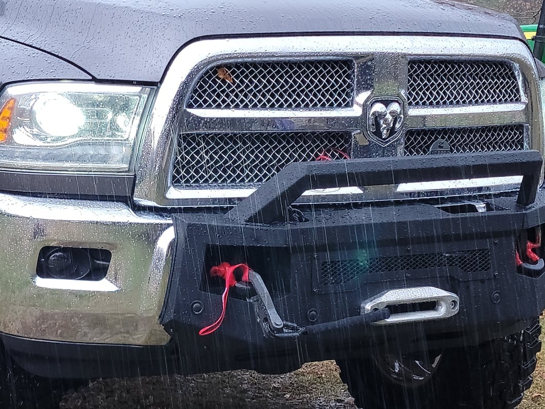 Barricade HD Stubby Front Bumper with Winch Mount (13-18 RAM 2500)