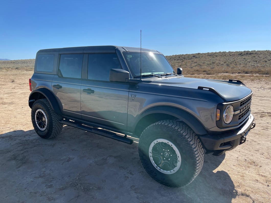 Barricade 4-Inch Oval Straight Side Step Bars; Light Textured Black (21-25 Bronco 4-Door)