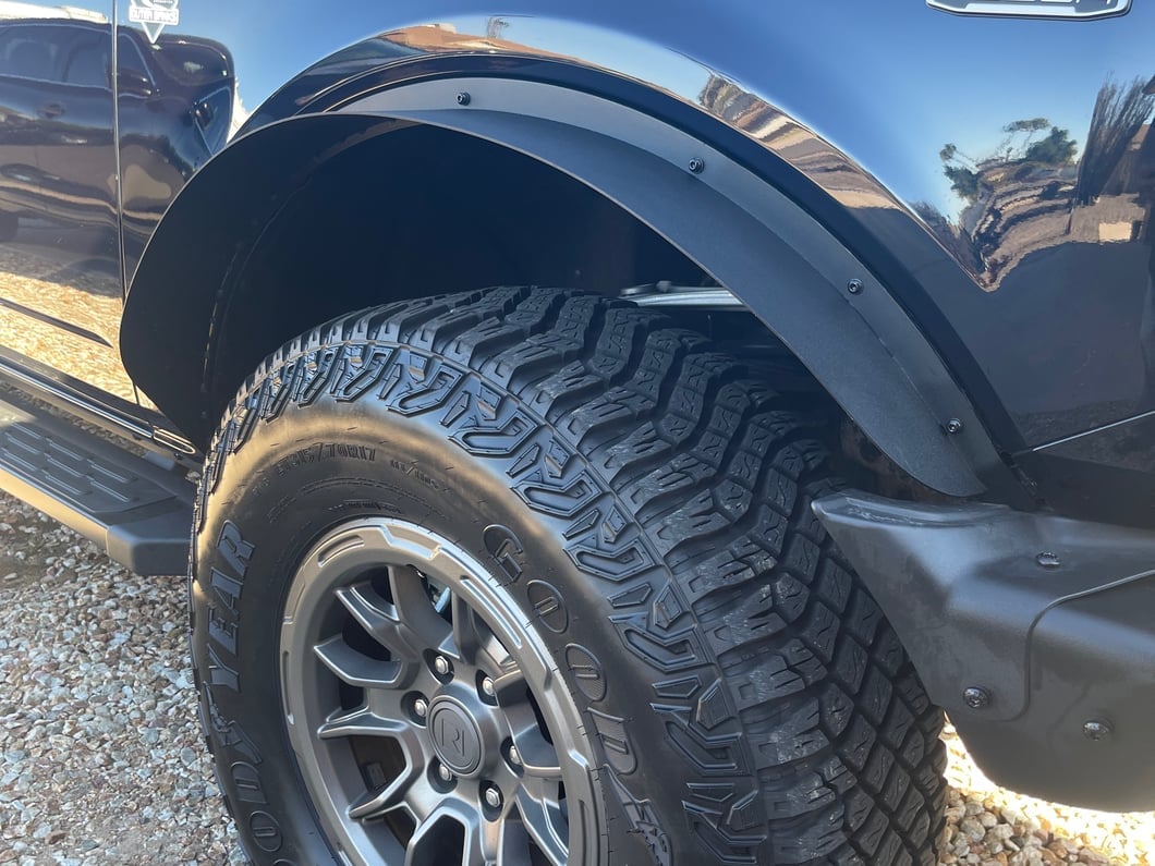 Barricade HD Flat Fender Flares; Front (21-25 Bronco, Excluding Everglades, Heritage & Raptor)