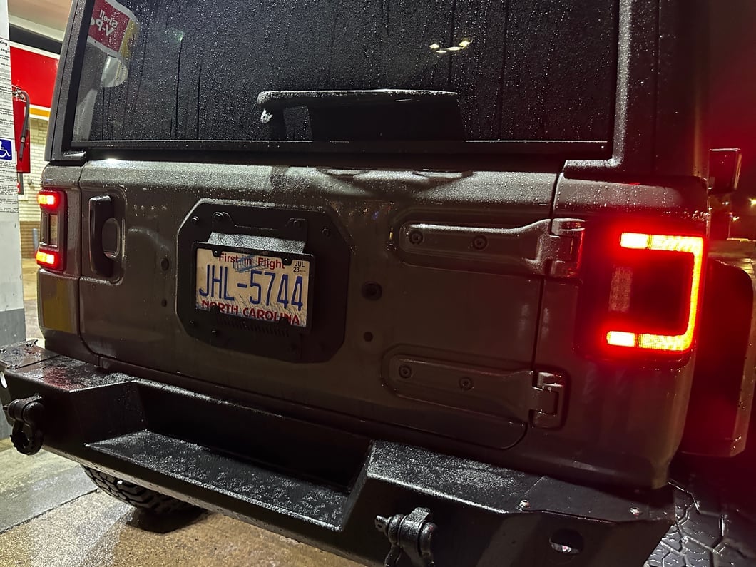 Barricade Spare Tire Delete with License Plate Mount (18-25 Jeep Wrangler JL, Excluding 4xe)