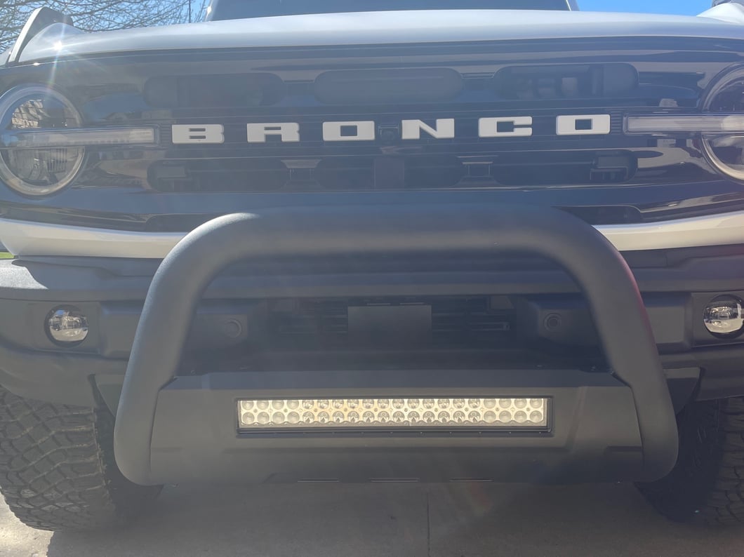 Barricade 3.50-Inch Bull Bar with 20-Inch LED Light Bar; Textured Black (21-25 Bronco)