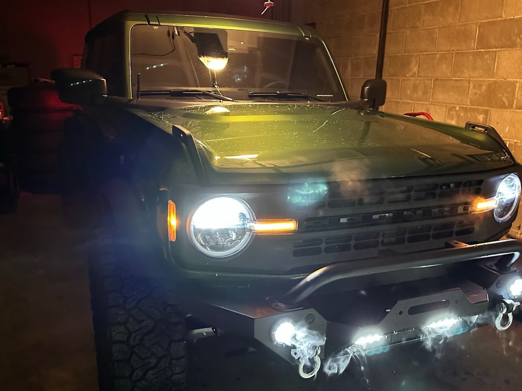 Barricade Trail Force HD Front Bumper with LED Fog Lights (21-25 Bronco, Excluding Raptor)