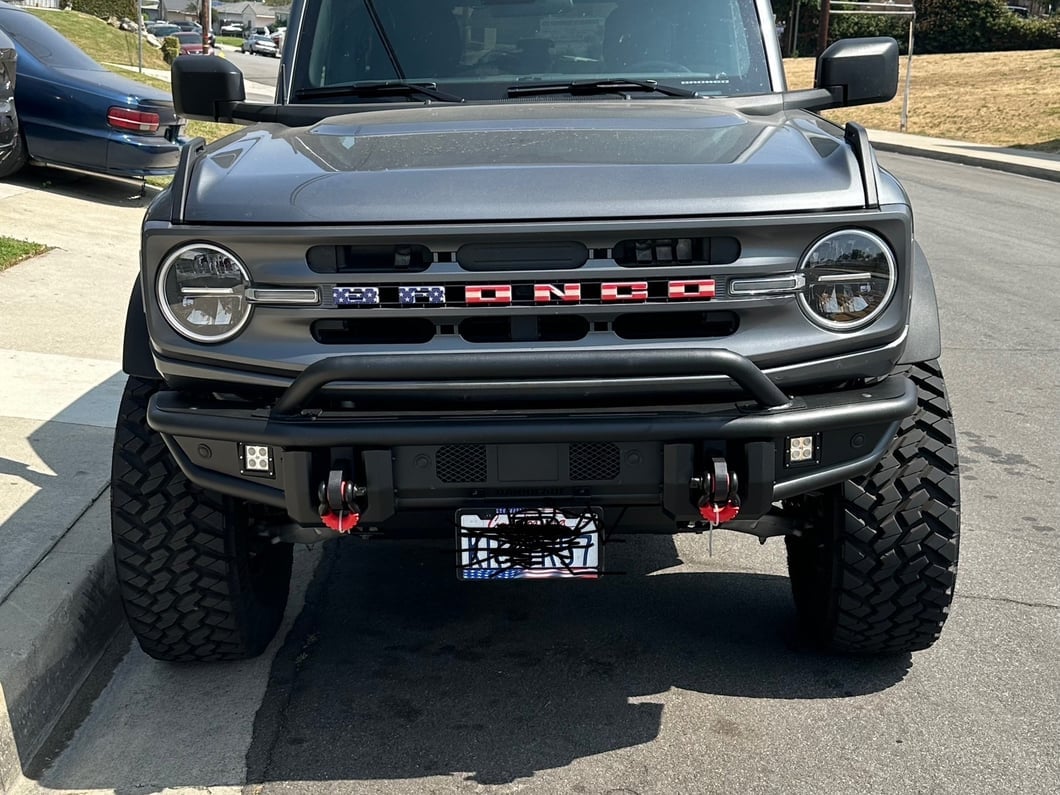 Barricade HD Tubular Front Bumper with LED Fog Lights (21-25 Bronco, Excluding Raptor)