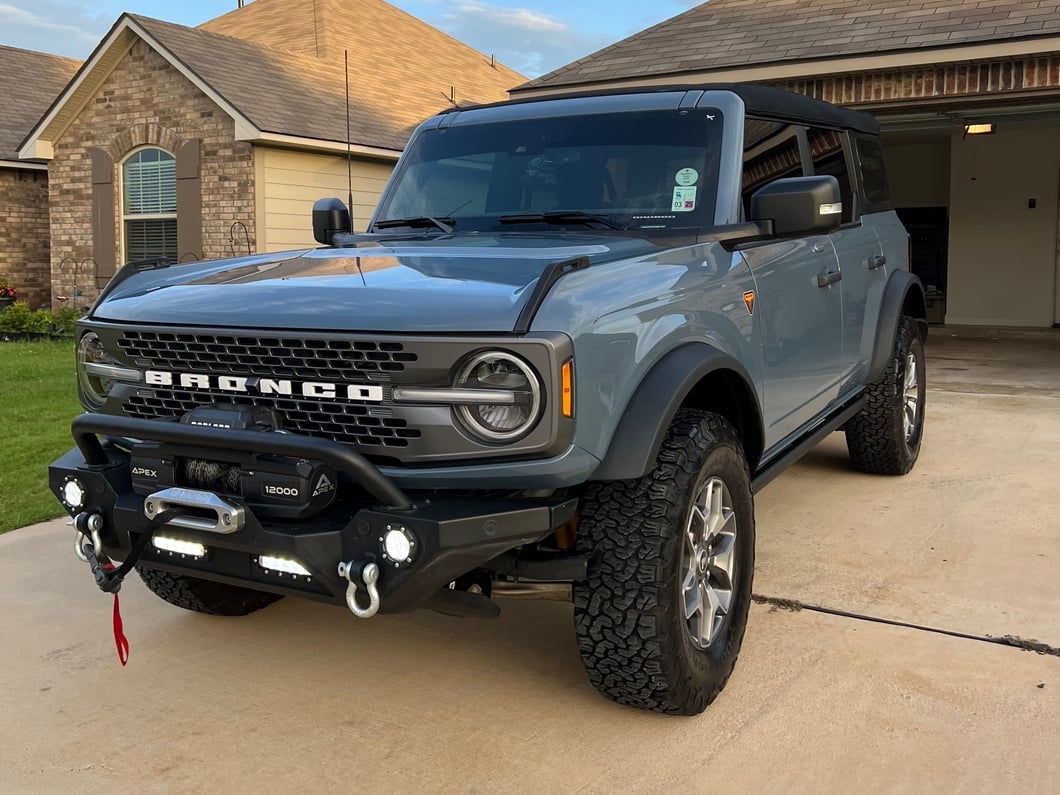 Barricade Trail Force HD Front Bumper with LED Fog Lights (21-25 Bronco, Excluding Raptor)