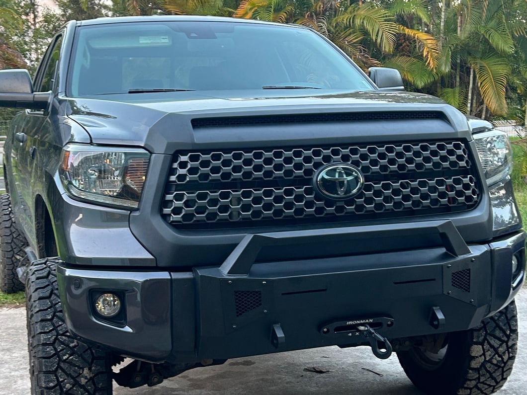 Barricade HD Stubby Front Bumper with Winch Mount (14-21 Tundra)