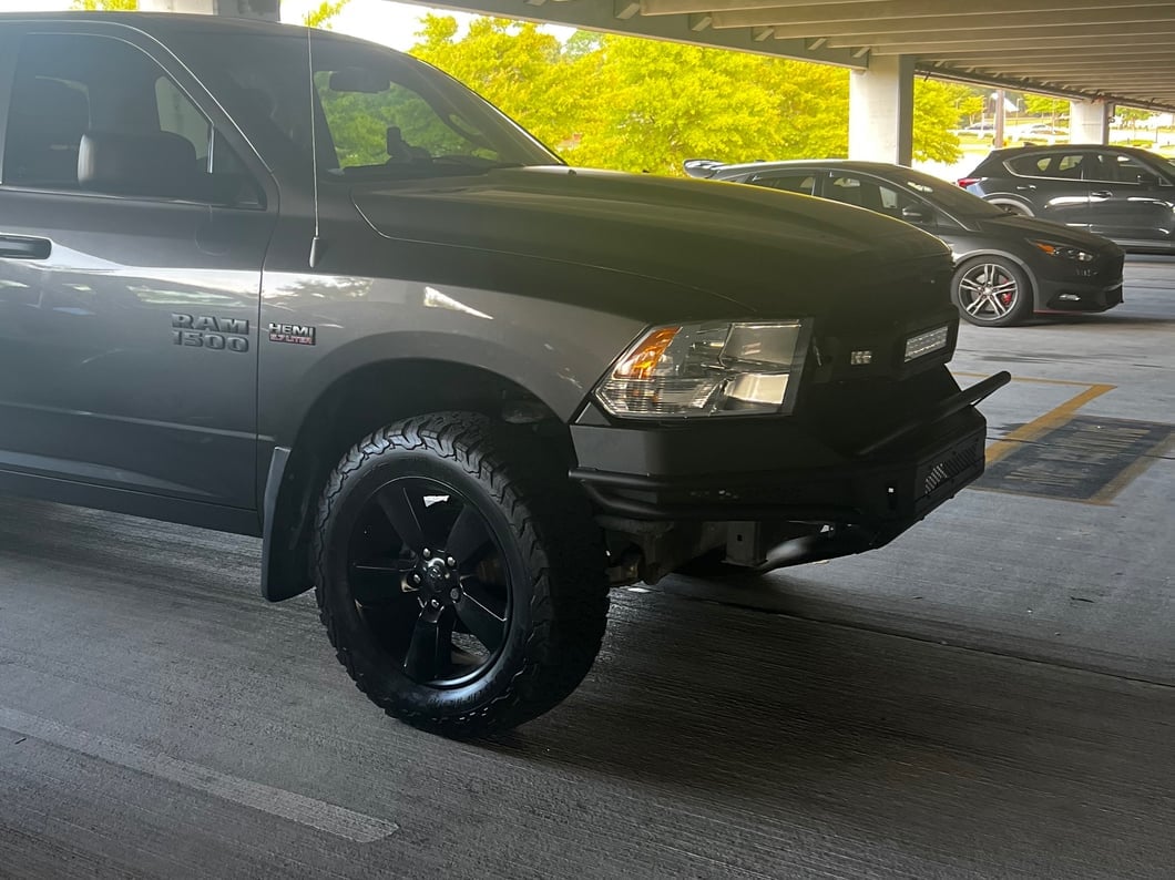 Barricade Pre-Runner Front Bumper with Skid Plate (13-18 RAM 1500, Excluding Rebel)