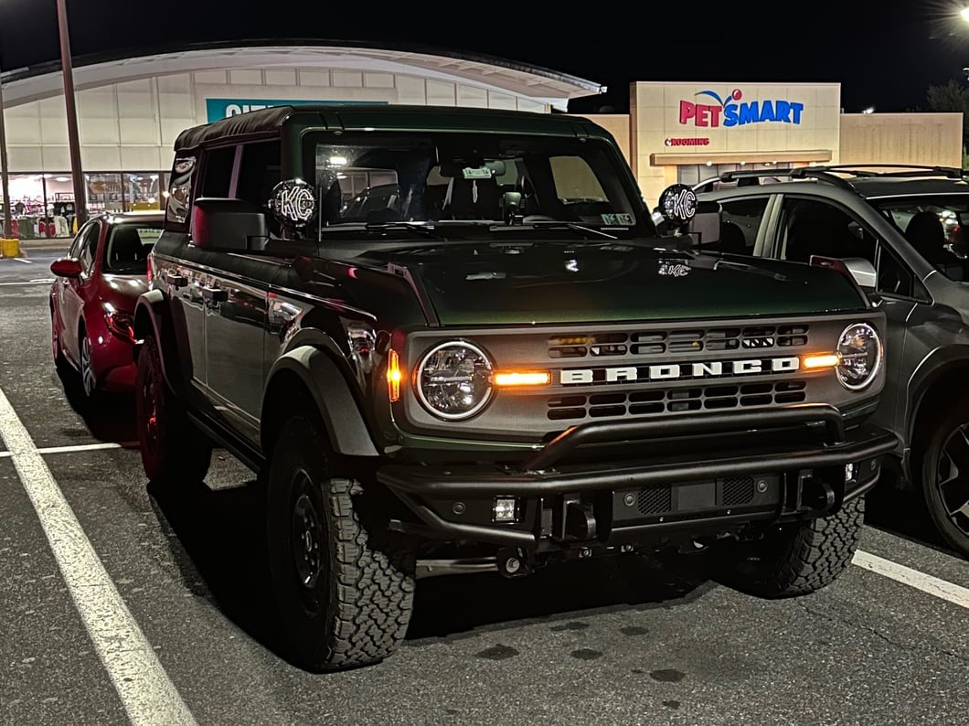 Barricade HD Tubular Front Bumper with LED Fog Lights (21-25 Bronco, Excluding Raptor)