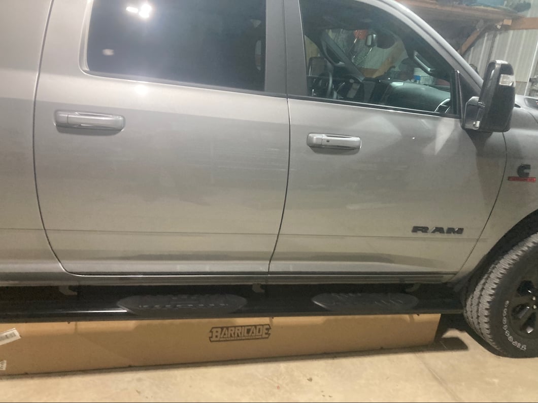 Barricade 5-Inch Oval Straight End Side Step Bars; Gloss Black (10-24 RAM 2500 Mega Cab)