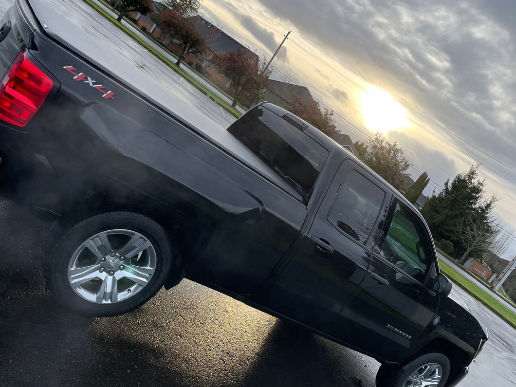 Barricade Soft Roll Up Tonneau Cover (14-18 Silverado 1500 w/ 5.80-Foot Short & 6.50-Foot Standard Box)