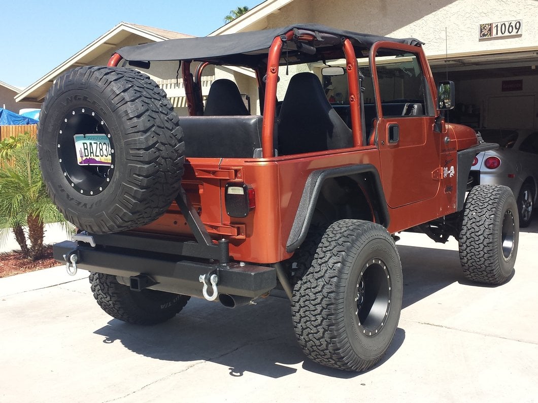 Barricade Classic Rear Bumper with Tire Carrier (87-06 Jeep Wrangler YJ & TJ)