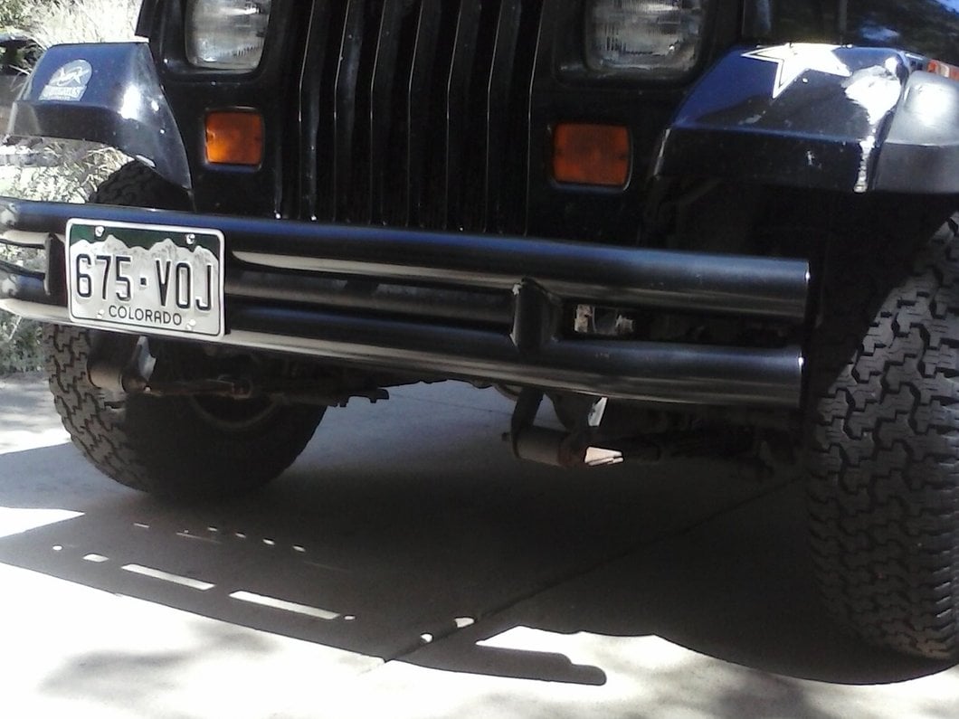 Barricade Double Tubular Front Bumper; Gloss Black (87-06 Jeep Wrangler YJ & TJ)