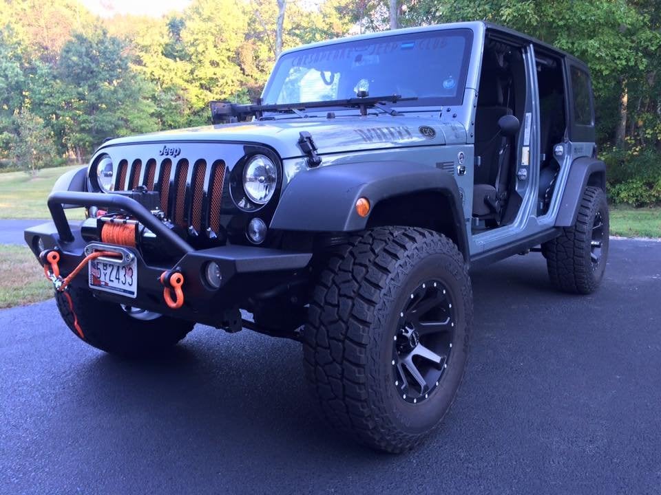 Barricade 9,500 lb. Winch with Synthetic Rope and Wireless Control (Universal; Some Adaptation May Be Required)