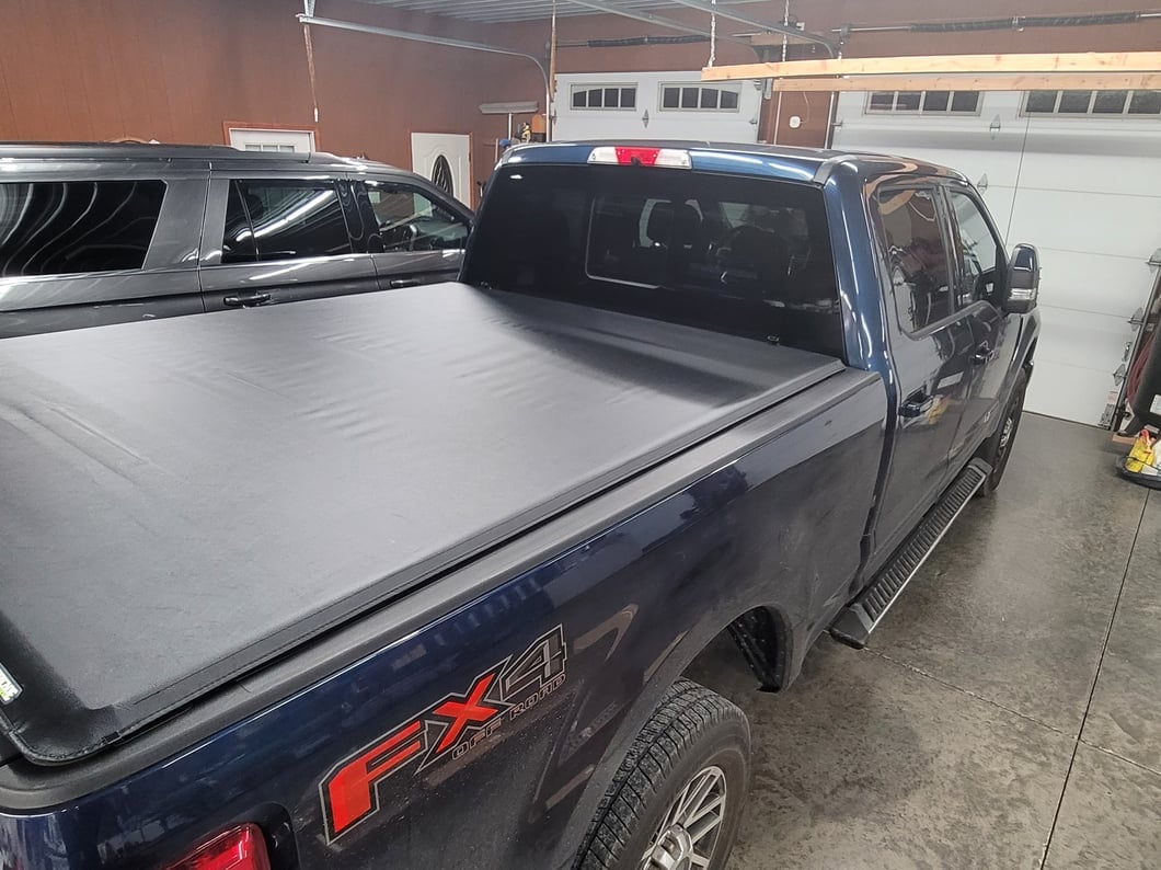Barricade Soft Roll Up Tonneau Cover (17-25 F-250 Super Duty w/ 6-3/4-Foot Bed)