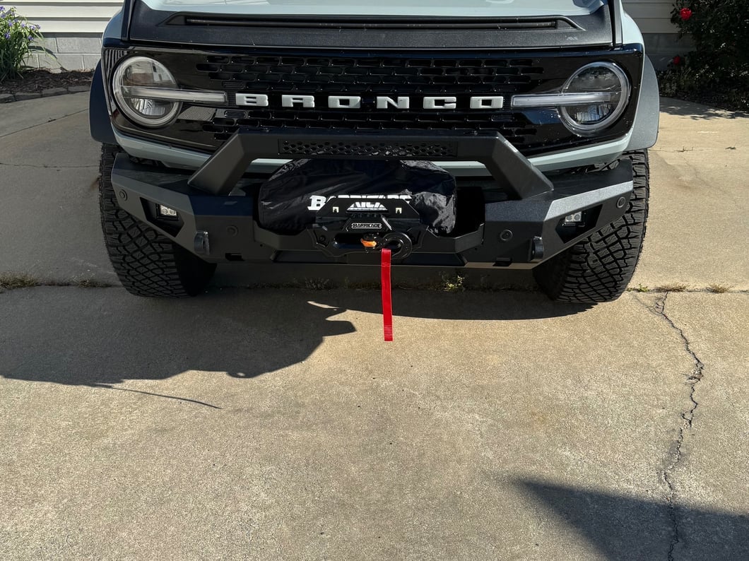 Barricade HD Plate Style Full Width Front Bumper with Winch Mount and LED Fog Lights (21-25 Bronco, Excluding Raptor)